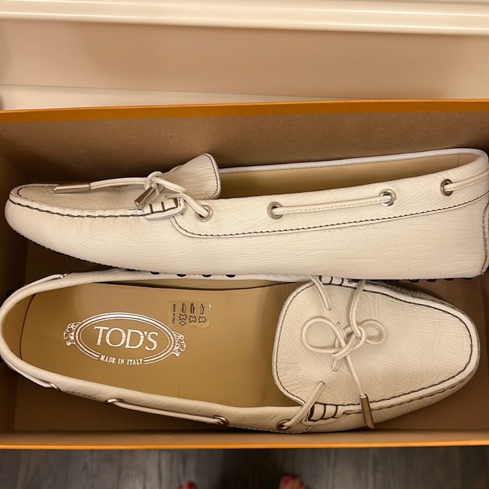 Brand new never worn TOD white loafers